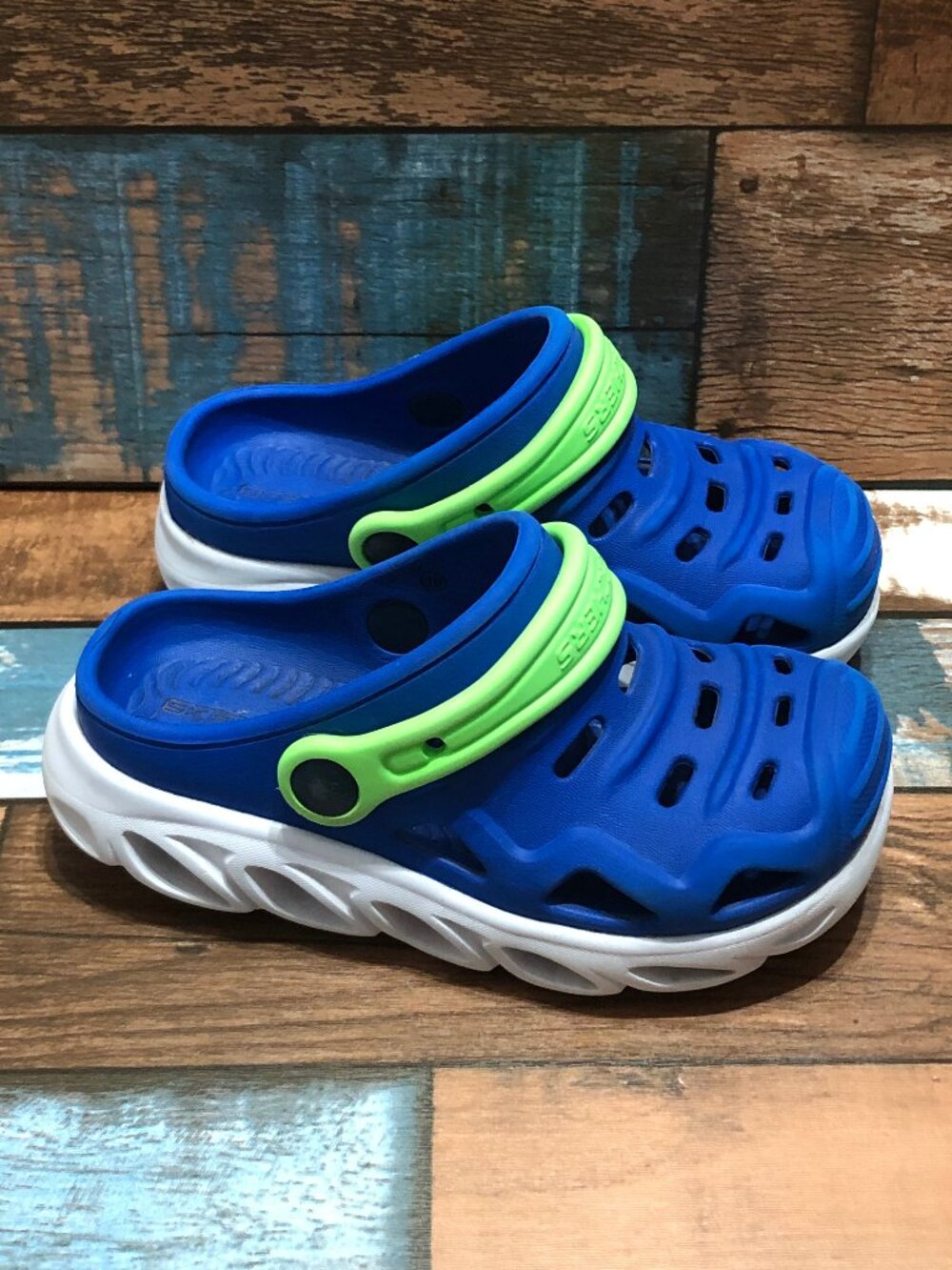 Sketchers Crocs Boys Blue Neon Green Little Boys Size 10